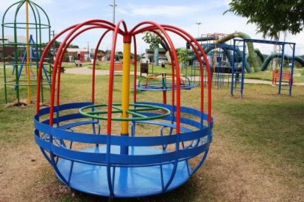 Download Gratuito de Fotos de Parque infantil amarelinha cobra