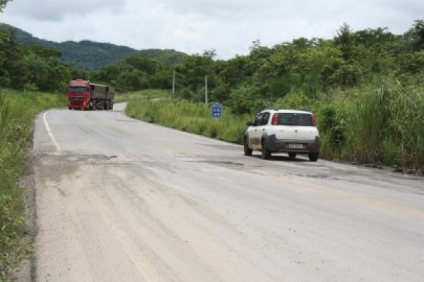 Leia mais sobre o artigo Seinfra atende pedido de limpeza nas margens da MS-339