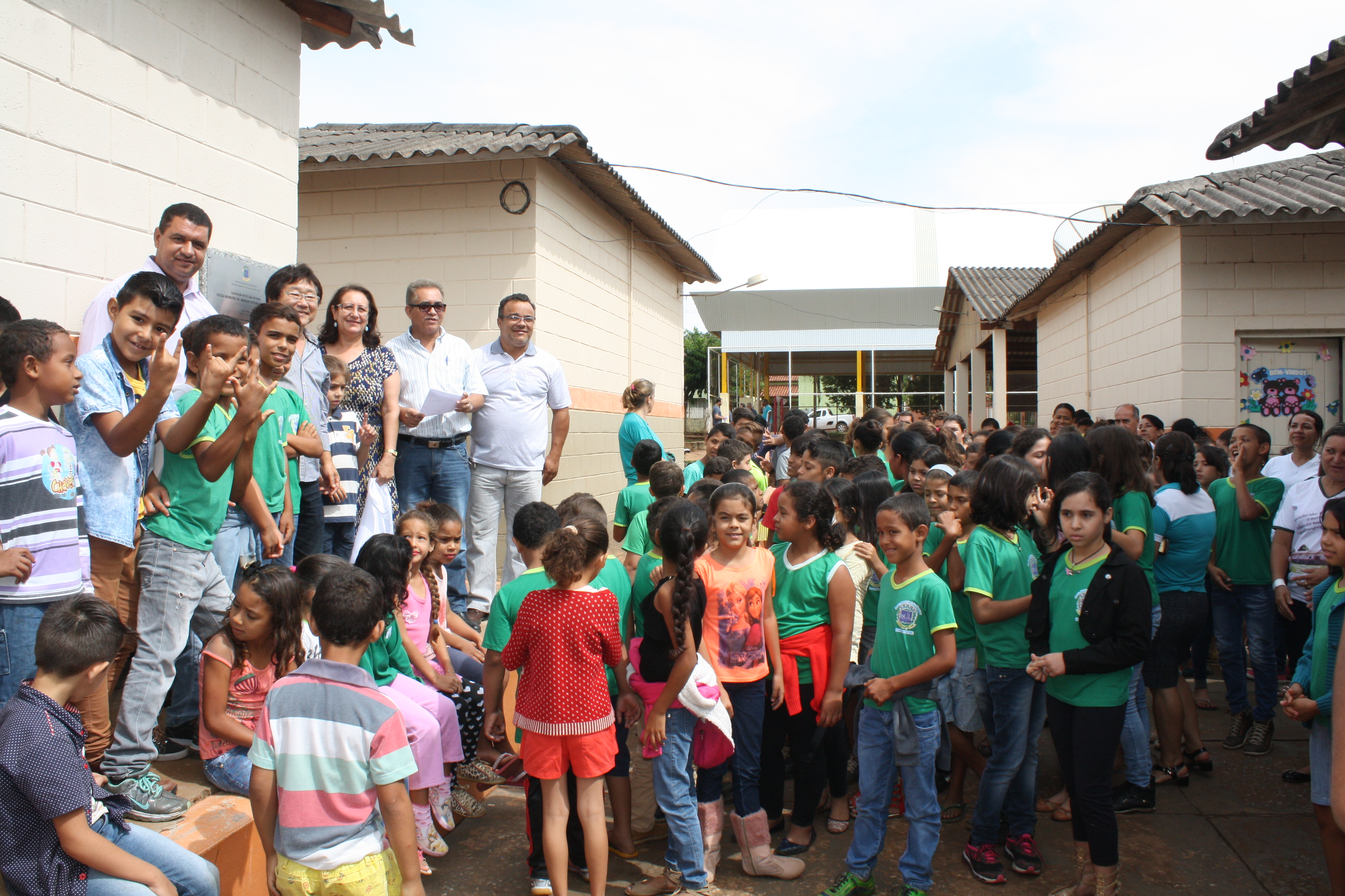 Leia mais sobre o artigo Entrega de obras na Escola Dr. Arnaldo Estevão de Figueiredo – 14/12/2016