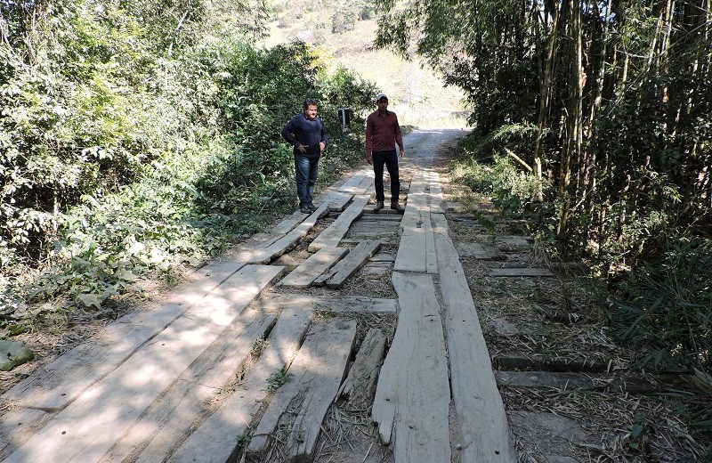 Leia mais sobre o artigo Vereadores visitam obras no Assentamento Canaâ.