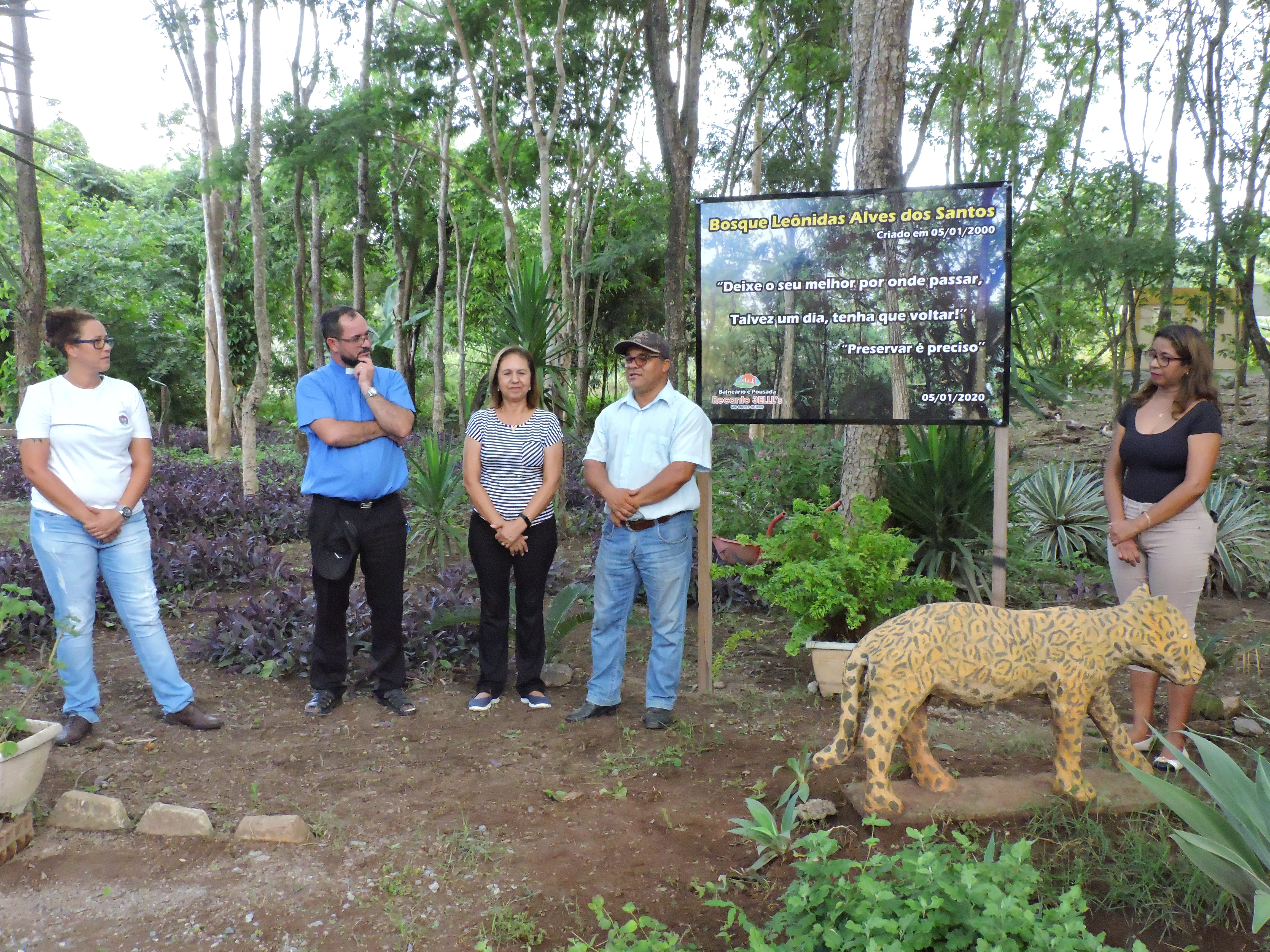 Leia mais sobre o artigo Presidente da Câmara Mano Pereira participa de inauguração do “Bosque Leônidas Alves dos Santos”.