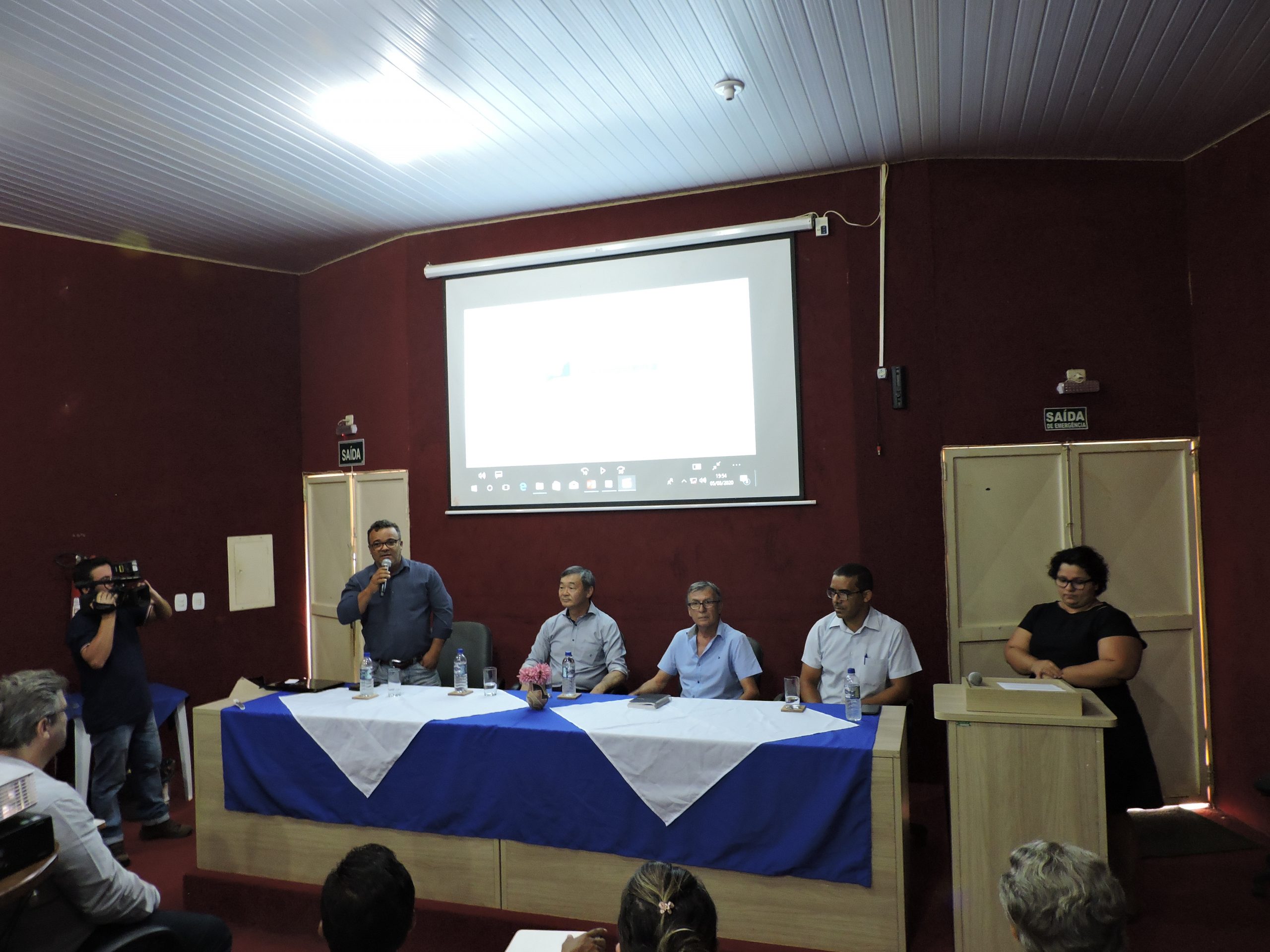 Leia mais sobre o artigo Presidente da Câmara Municipal de Bodoquena vereador Mano Pereira participa da primeira reunião para implantação do SIM (Selo de Inspeção Municipal), em Bodoquena.