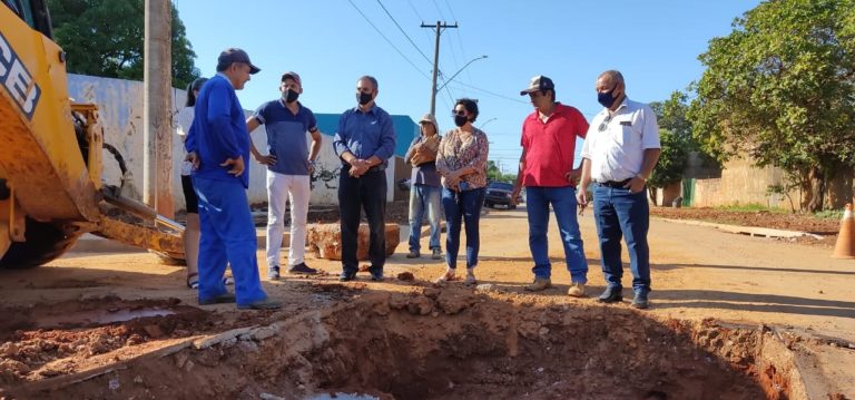 Leia mais sobre o artigo Vereadores fiscalizam obras de pavimentação e drenagem da Rua Assembleia de Deus.