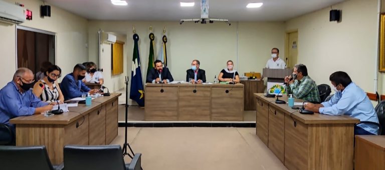 Leia mais sobre o artigo Na Sessão da ultima segunda-feira (07), a Câmara Municipal de Bodoquena apresentou uma Moção de Apoio em prol da Equiparação Salarial dos Professores Convocados da Rede Estadual de Ensino.